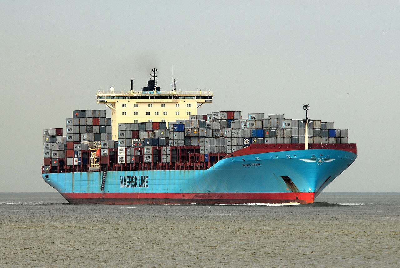 Albert Maersk集装箱船在Cuxhaven附近的资料照片