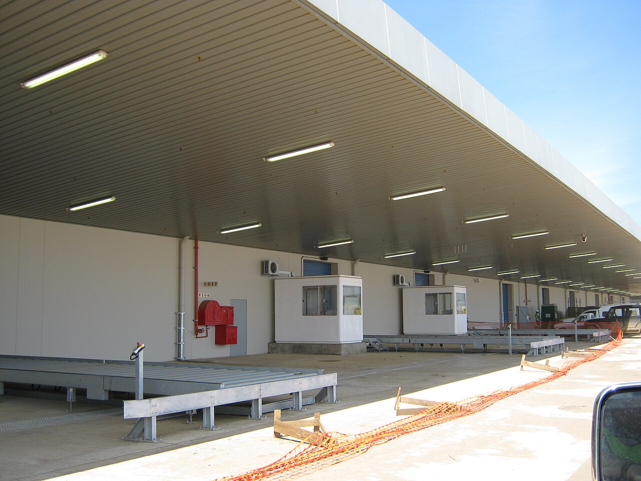 南非King Shaka机场货运站装卸月台,2010年设施建设期资料照片