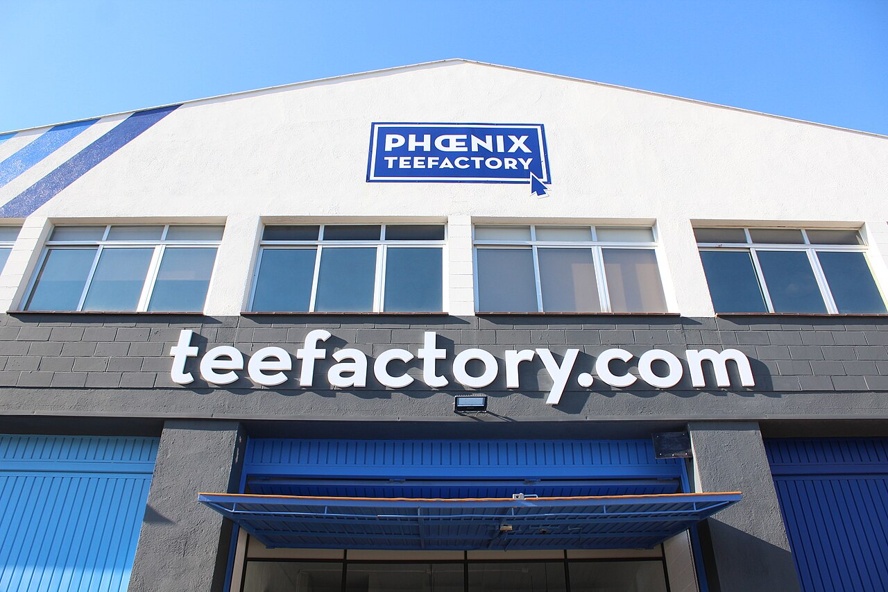 Teefactory纺织个性化加工门店外观，2023年资料照片，具体城市未按画面猜测