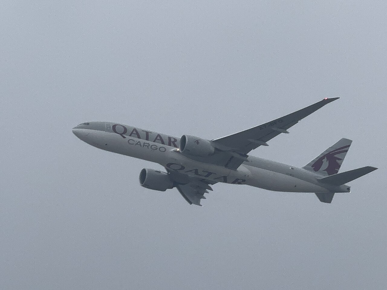 卡塔尔航空货运A7-BFQ货机从香港国际机场起飞,2025年