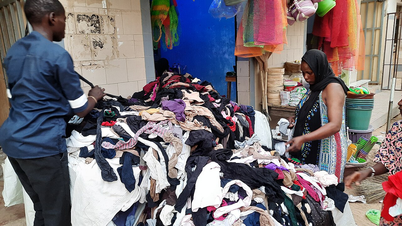 服装回收联盟在加纳启动，品牌自愿出资探索二手纺织品跨境责任-灵动谷外贸资讯
