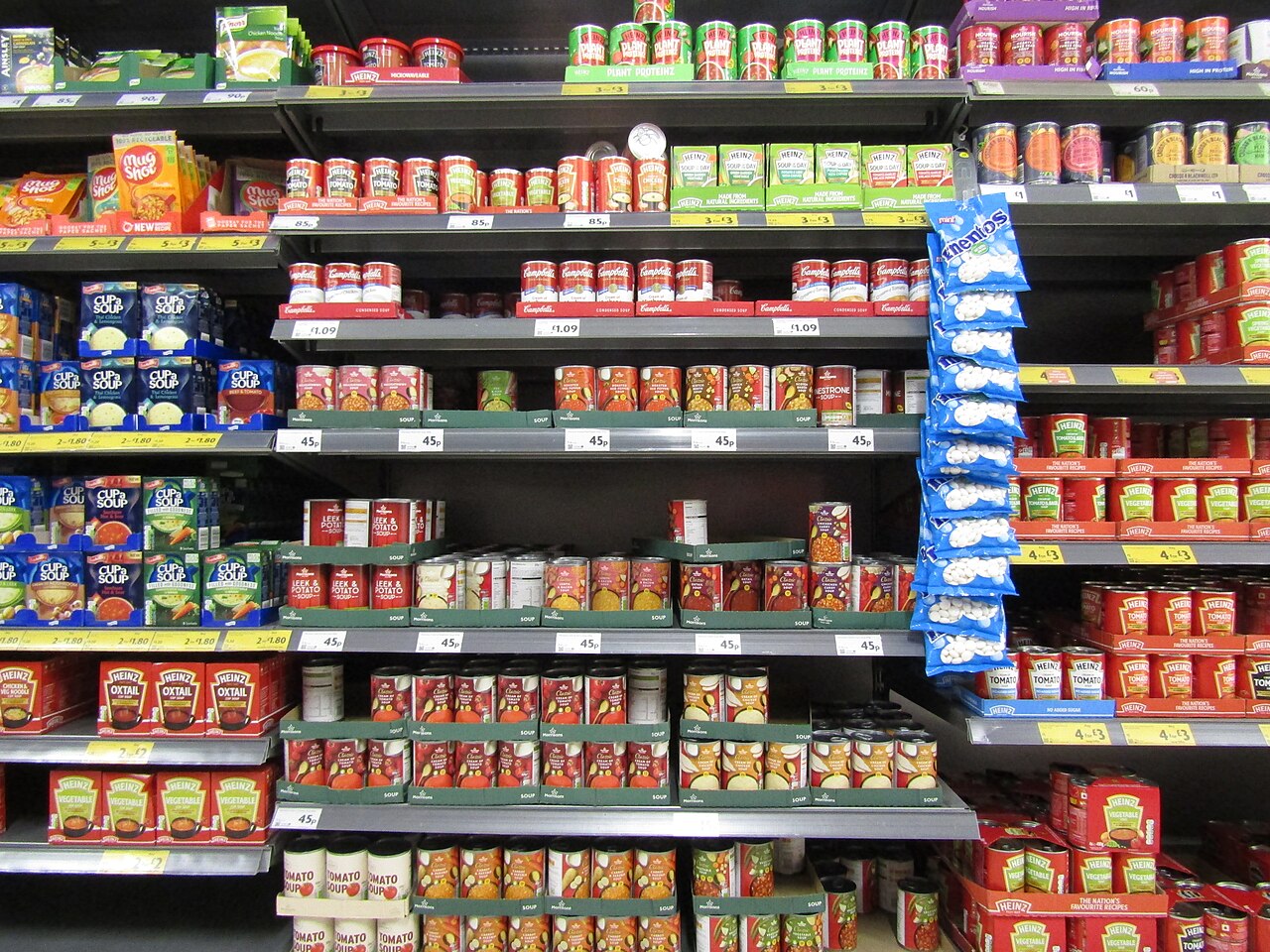 英国Cromer Morrisons汤品货架,2022年