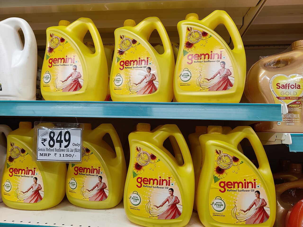 Dmart零售的Gemini与Saffola食用油商品，2022年