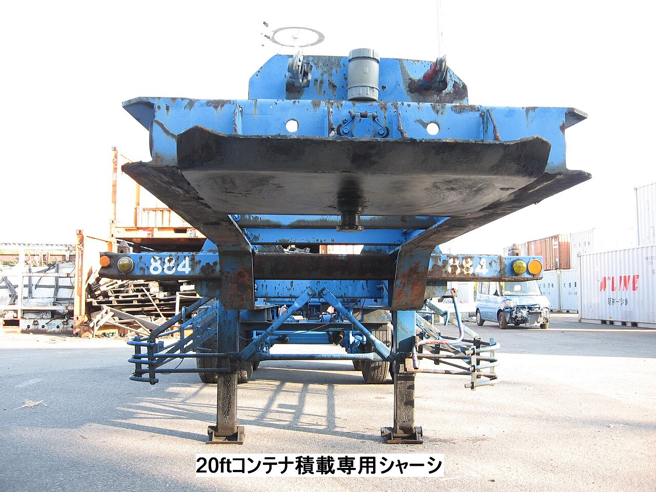 2008年10月日本拍摄的20英尺集装箱底盘车,原图带日文说明