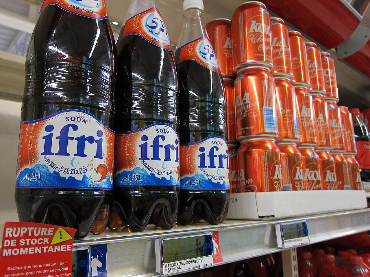 法国Sainte-Geneviève-des-Bois Carrefour超市的Ifri汽水，2011年