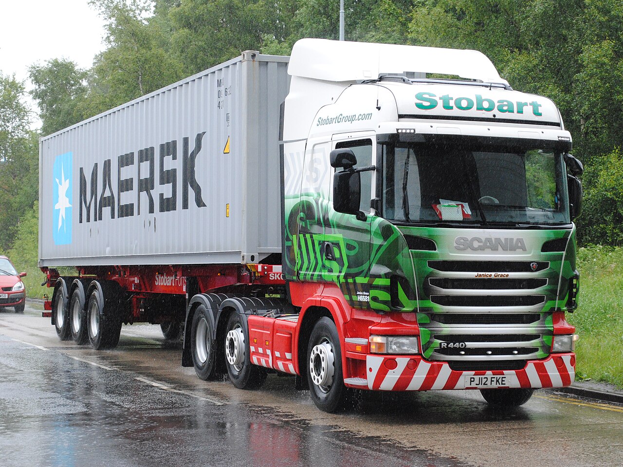 英国Widnes的Scania R440集装箱货车PJ12FKE,2013年