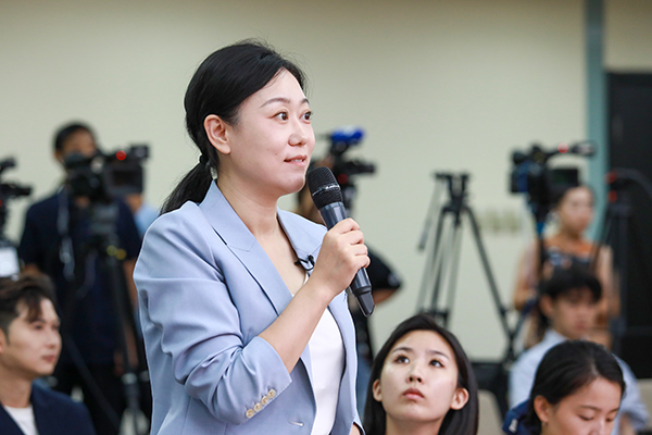 商务部召开例行新闻发布会