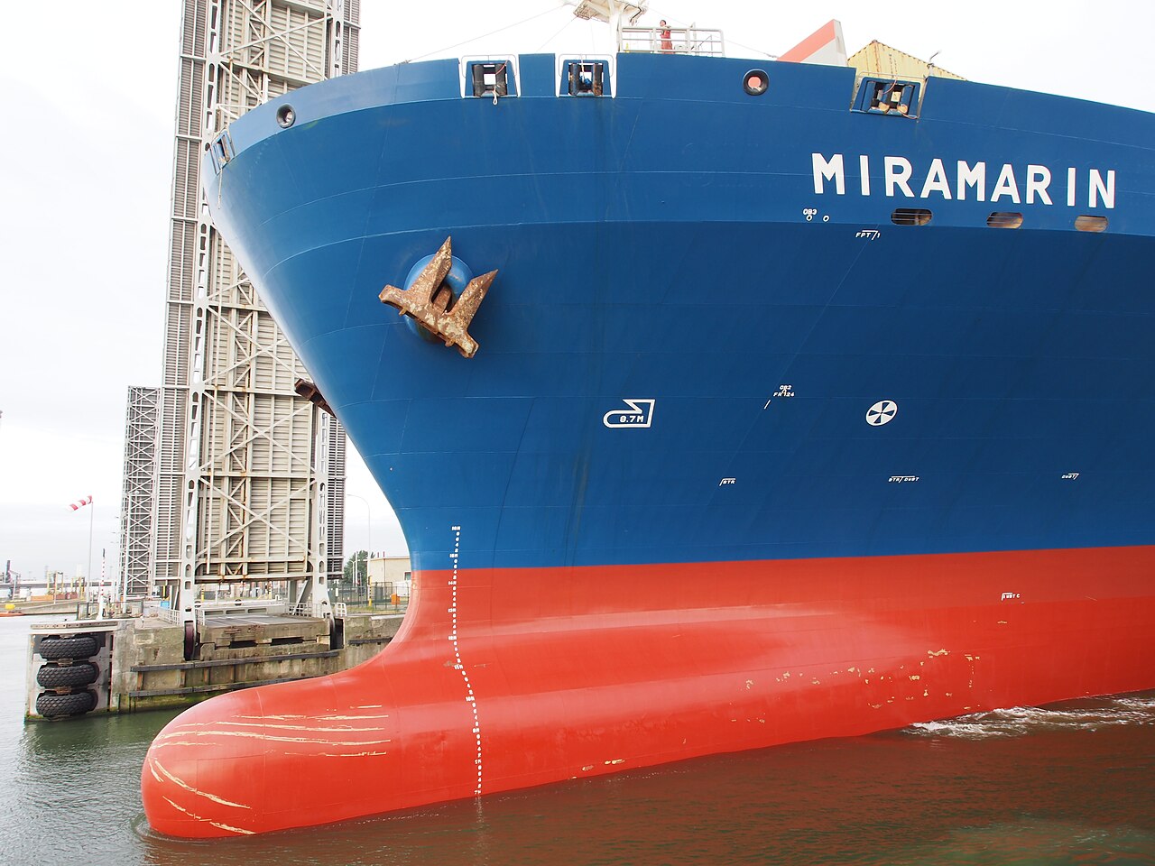 2015年7月安特卫普港Miramarin货船近景船艏（真实资料图）
