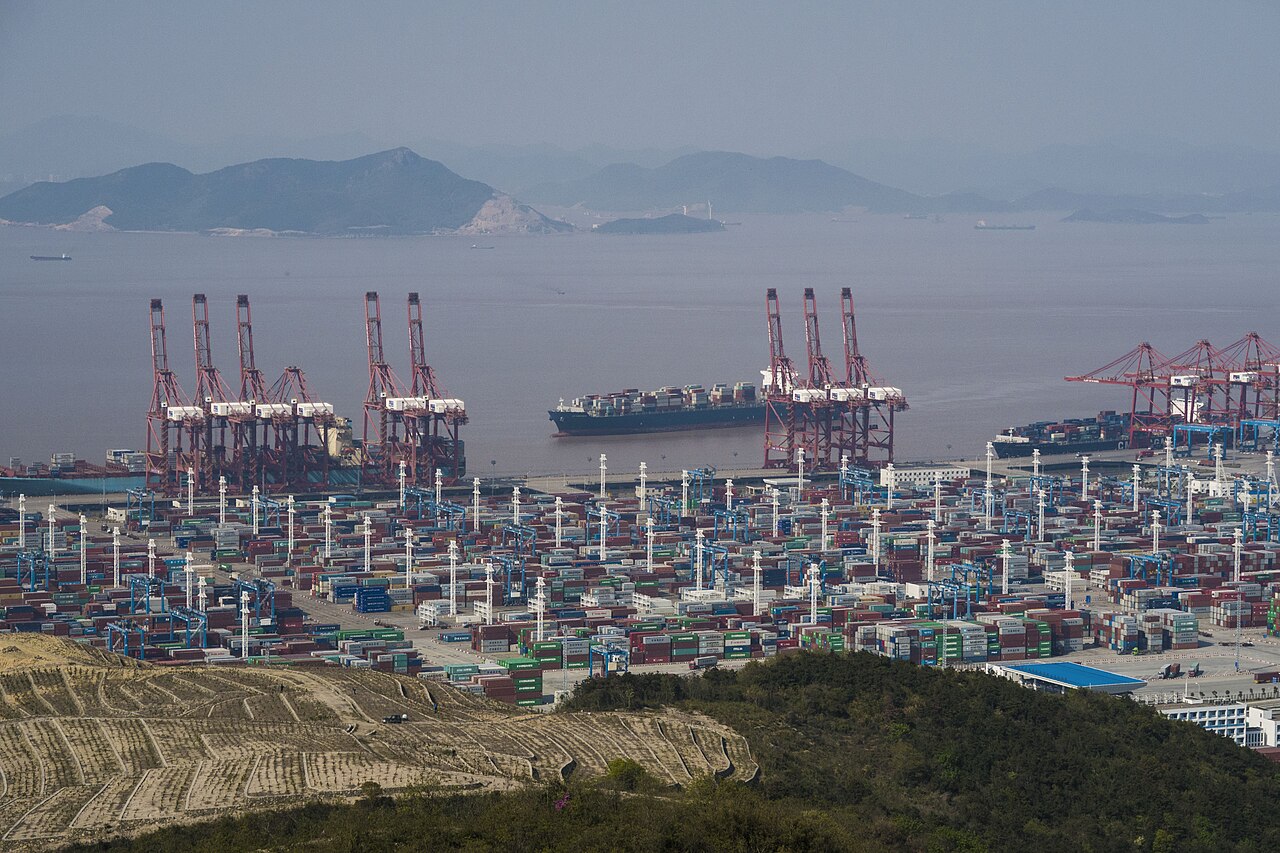 宁波舟山港海铁联运超过160万标箱：内陆出口要算全链路时效-灵动谷外贸资讯 - 灵动谷